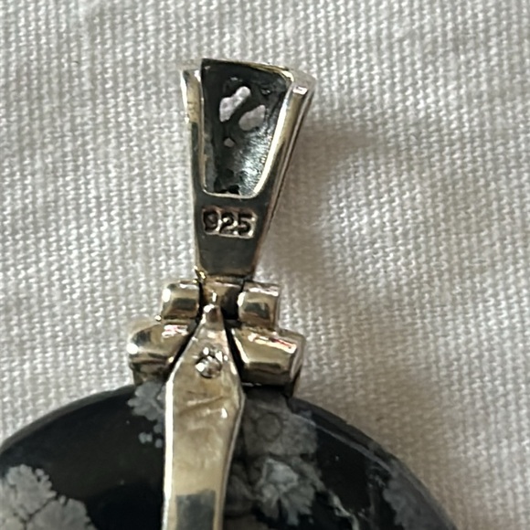 Snowflake obsidian gemstone pendant - Picture 5 of 8